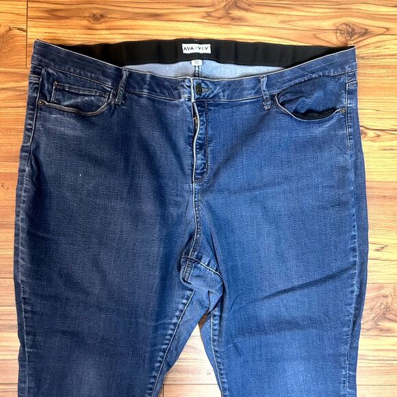 Ava & Viv Jeans Womens 26W Plus Blue Denim Dark Wash Skinny Leg Cropped Retro - Picture 3 of 9